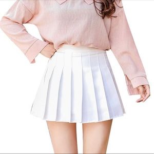Niji Smile - Mini Pleated Skirt